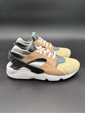 Nike Air Huarache OG “Escape” Sneakers | Men's 10.5 / Women's 12